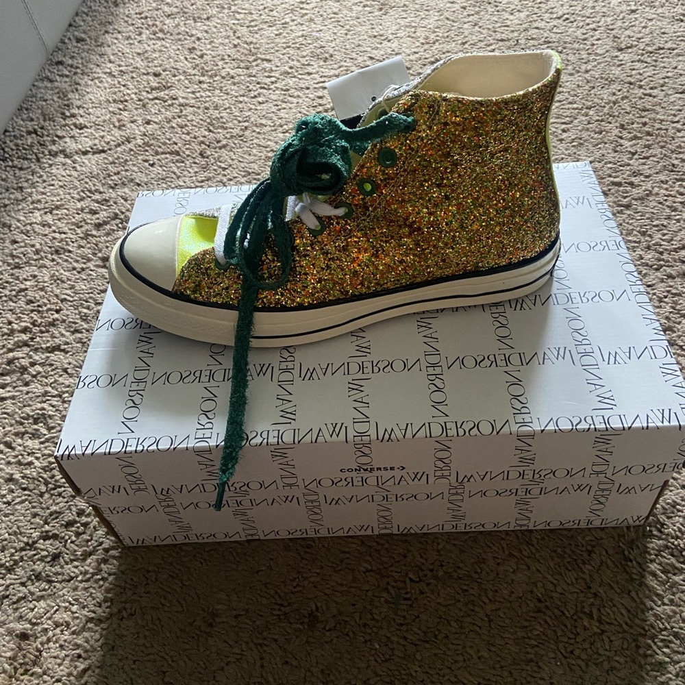 ✨NWT LIMITED EDITION JW ANDERSON GLITTER CONVERSE✨
